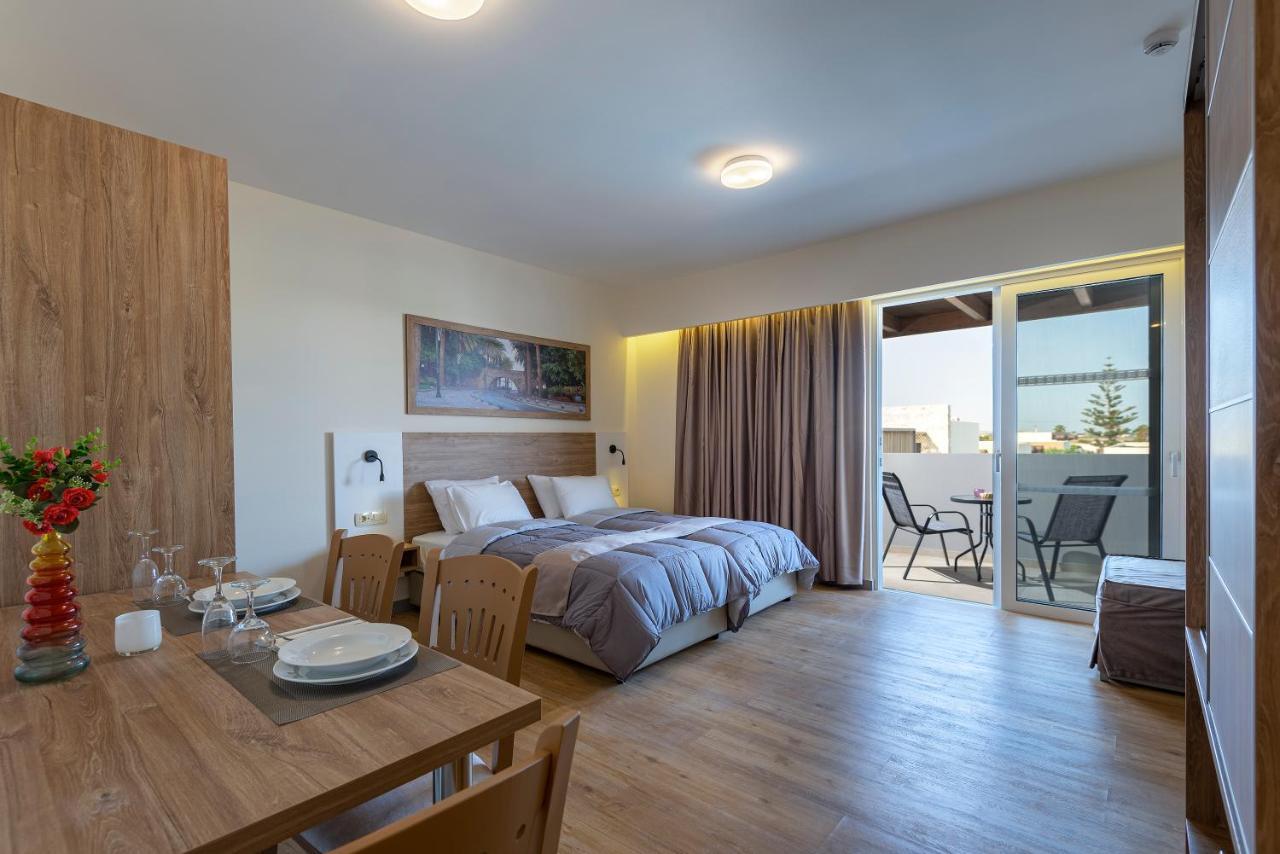 Pelopas Hotel Tigkaki  Luaran gambar