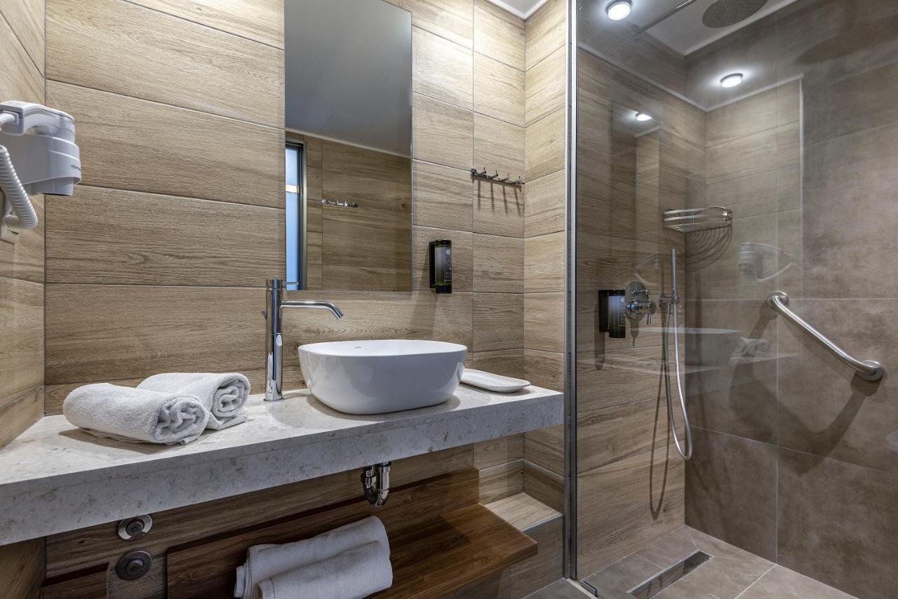 Pelopas Hotel Tigkaki  Luaran gambar