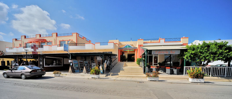 Pelopas Hotel Tigkaki  Luaran gambar